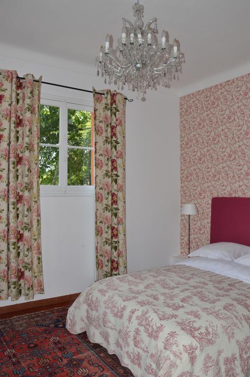 Bed and Breakfast Les Cypres Contes  Екстер'єр фото